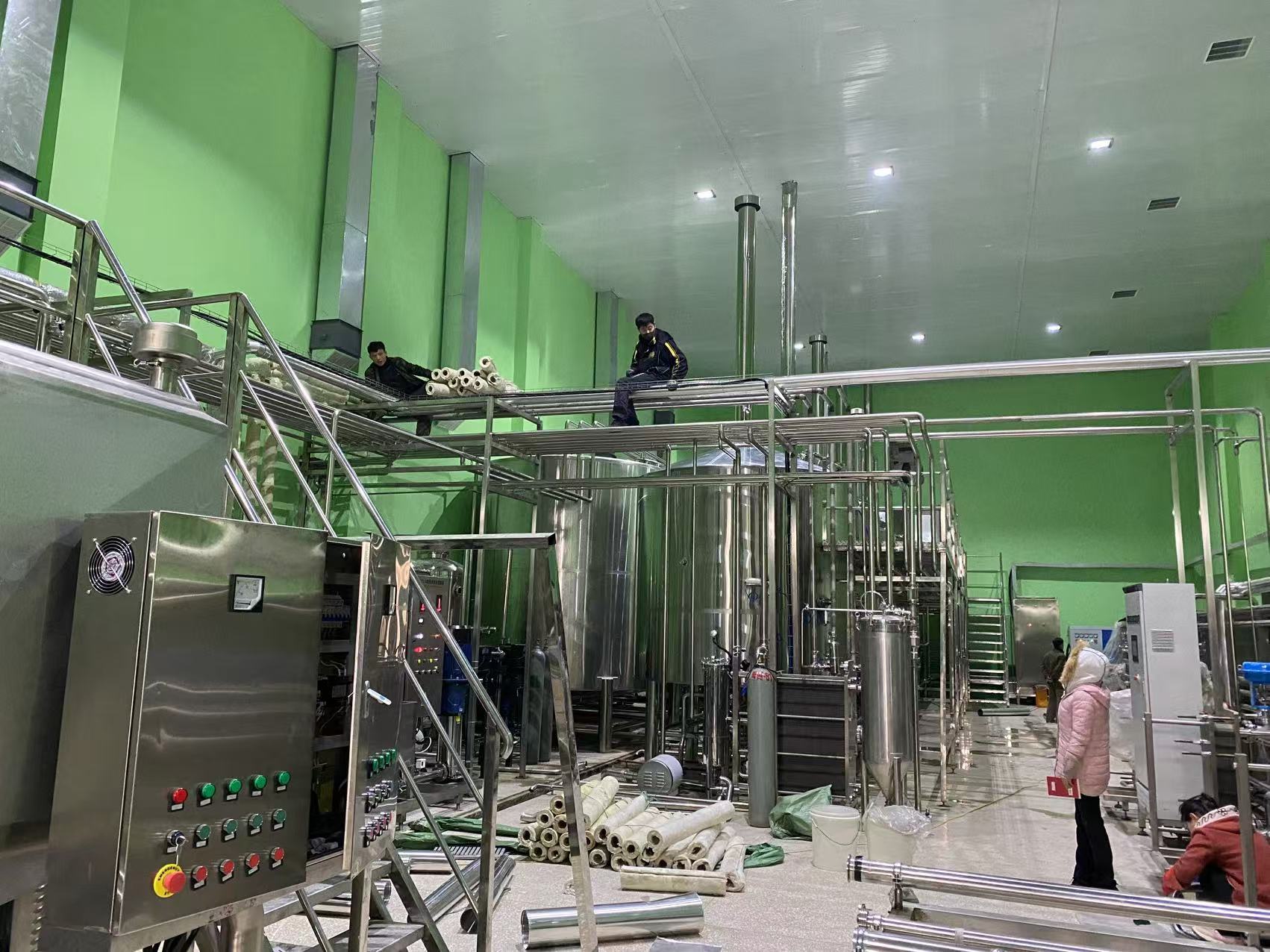 桑植精酿啤酒设备厂—精酿啤酒设备制造：传承工艺与创新科技的交融